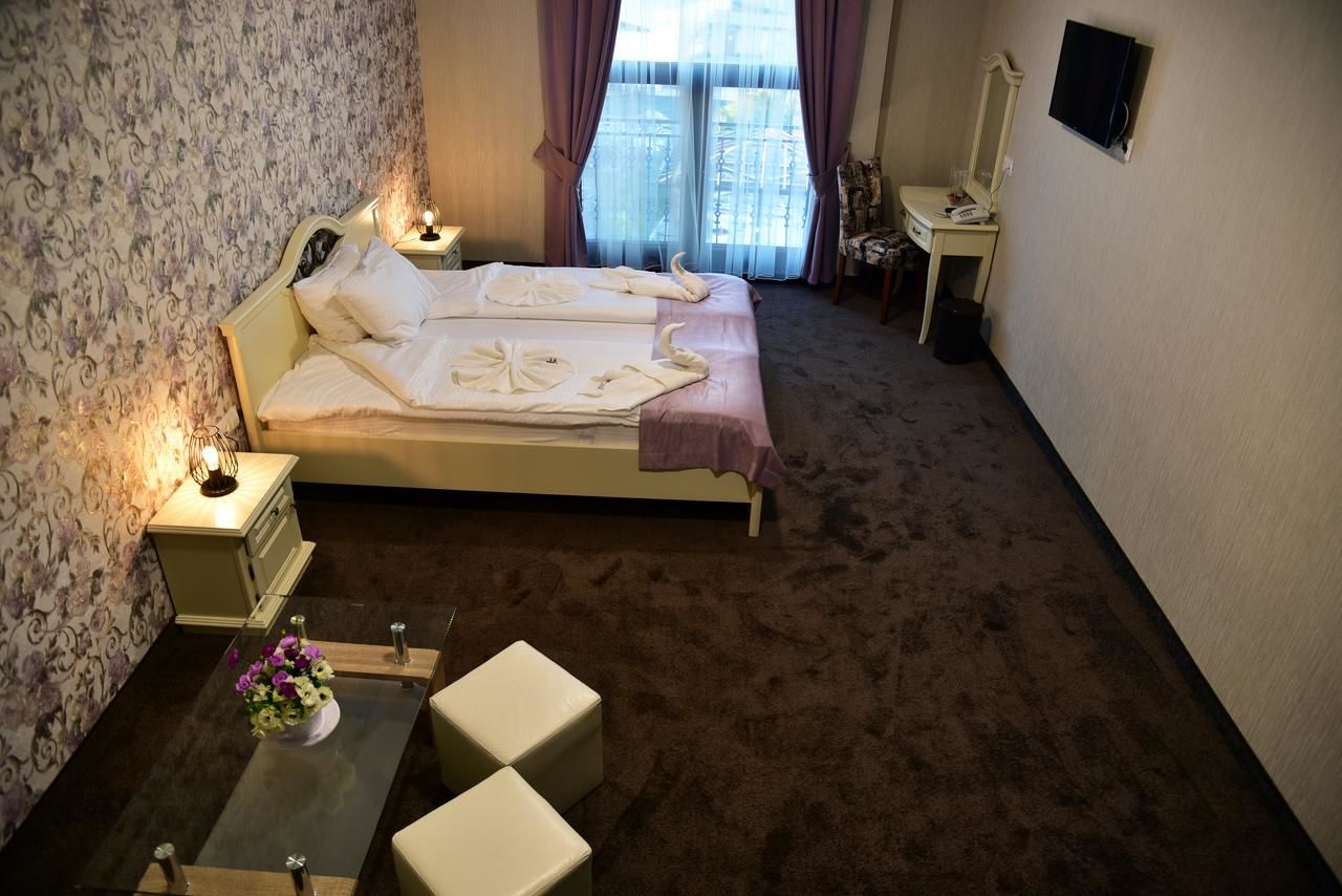 Отель Hesteya Hotel Свиленград